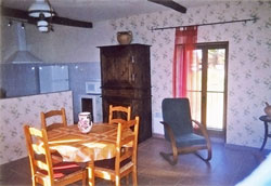 intérieur meublé (table)